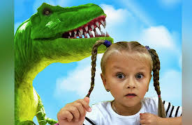 Tiki Taki Kids: Yasya in the park of the Dinosaurs