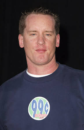 Jeff Anderson as 