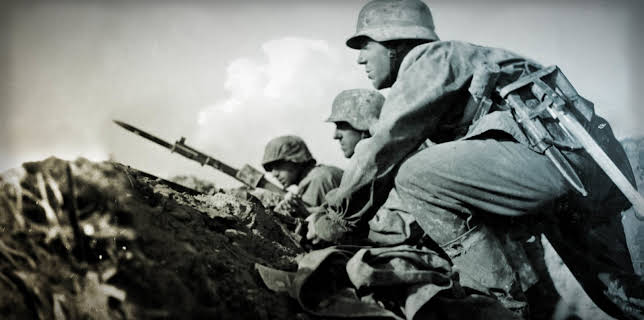 02:00: Die SS - Macht und Mythos | ZDFinfo | 11/20 2025