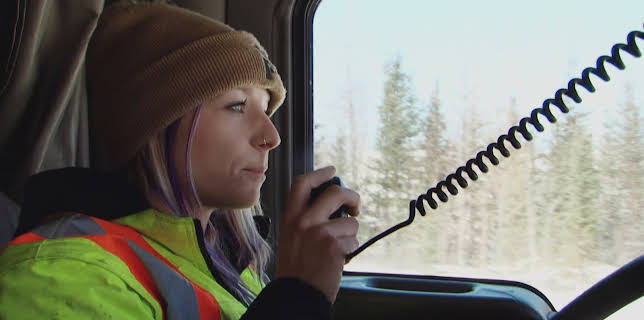 05:00: Ice Road Truckers (S11 E9) (S11) | TV10 | 12/16 2025