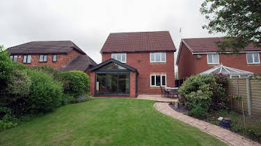 04:25: En plats på landet (S32 E22) (S32) | TV8 | 4/22 2026