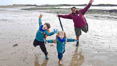 Hamza Cbeebies 2:20 PM: Ranger Hamza's Eco Quest (S1) | Cbeebies | 4/17 2026