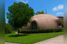 Home Strange Home: Bizarre Fish House