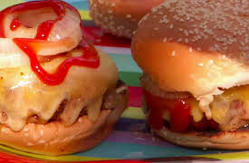 Throwdown with Bobby Flay: Burgers