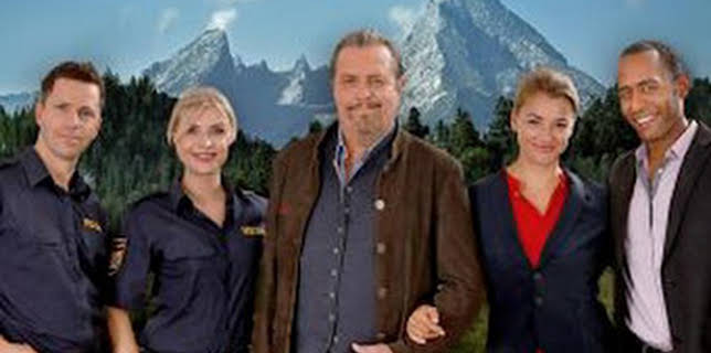 19:57: Asesinatos en la montaña (T2): Ep.5 Lo que mucho vale mucho cuesta | COSMO | 1/8 2026