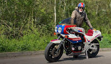 The Motorbike Show (S13 E4)