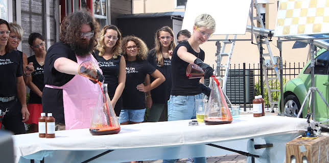 02:48: Street Science (S1 E1) (S1) | Discovery Science | 1/28 2026