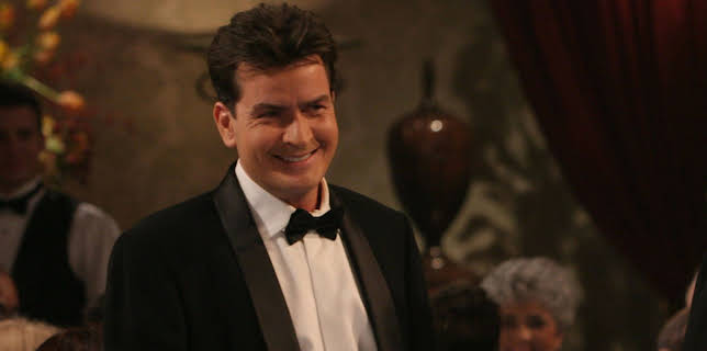 10:40: Two and a Half Men (S3 E17) (S3) | Kanal 9 | 2/3 2026