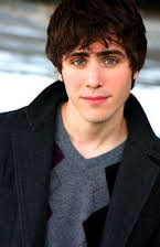 Edmund Entin som Director