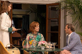 Palm Royale: Maxine Saves the Whale