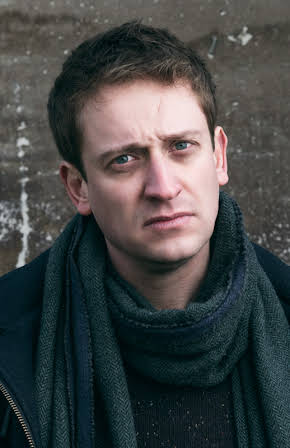 Vincenzo De Jonghe as Police Officer 1