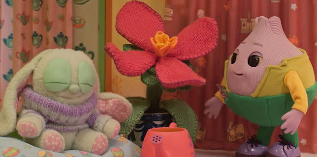 5:45 PM: Moon and Me (S2) | Cbeebies | 11/28 2025