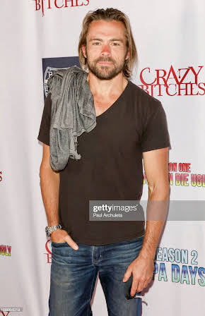 John-Paul Lavoisier as 