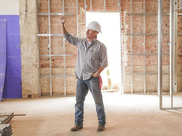 00:35: Fixer Upper: Das Hotel | Sixx | 9/2 2026