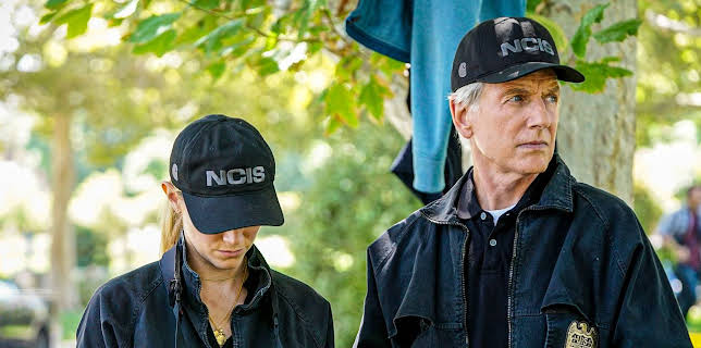 7:00 PM: NCIS (S16 E4) (S16) | 5 USA | 11/26 2025