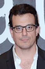 Juan Carlos Medina som Director