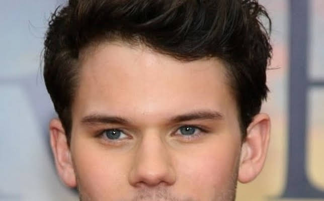 Jeremy Irvine