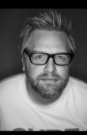 Michael Birkeland as Dylan