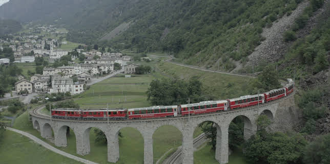 14:10: Traumhafte Bahnstrecken der Schweiz II: Im "Bernina Express" von St. Moritz nach Tirano | 3SAT | 12/4 2025