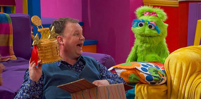 2:55 PM: Justin's House (S5) | Cbeebies | 8/10 2025