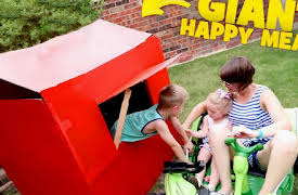 KidCity: DIY Happy Meal Box Fort!