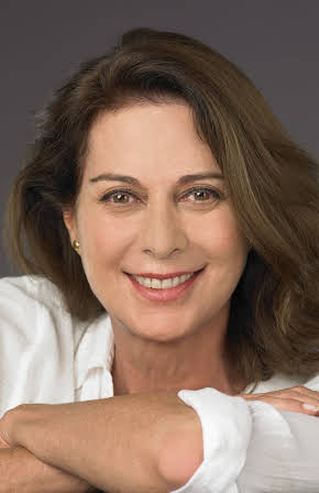 Kerry Adra as American Lady