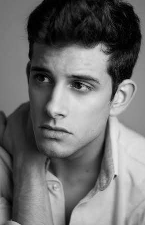 Álex Villazán as 