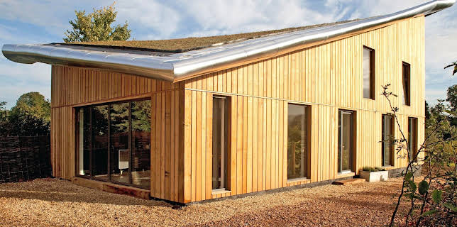 7:55 PM: Grand Designs | More 4 | 12/8 2025