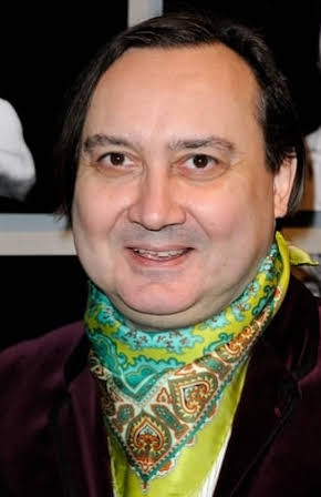 Michel Fau as 