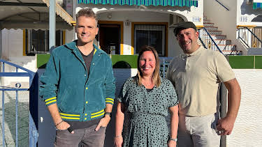 11:30 AM: A Place in the Sun | Channel 4 | 1/1 2026