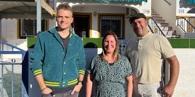 10:30 AM: A Place in the Sun | Channel 4 | 1/1 2026