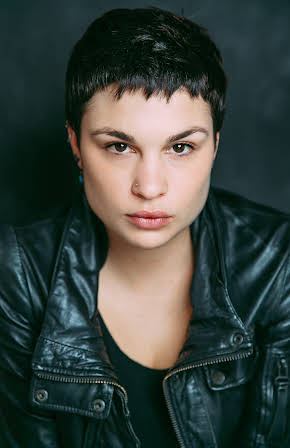 Roxanne Fernandes as 