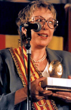 Rosa María Sardà as 