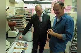 Watt's World Season 1: Portland: Am I Cuddly Enough?