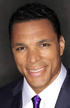 Tony Gonzalez como 