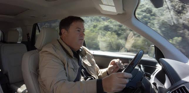 06:25: Bilfikserne (S15 E25) (S15) | Discovery Channel | 11/23 2025