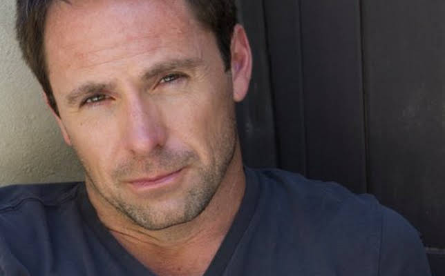 William deVry