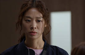 The Woman Who Swallowed the Sun: The Woman Who Swallowed the Sun