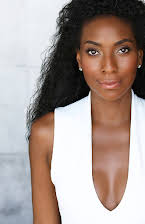 Napiera Groves som Dr. Foster