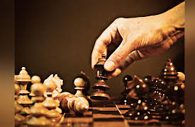 How to Play Chess: Lessons from an International Master: Legendary Attacking Greats of Chess