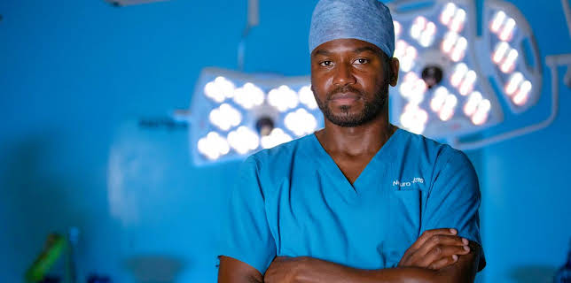 9:00 PM: Trauma Room One (S1 E3) (S1) | 5 Star | 12/3 2025