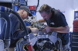 Engine Masters: Holley vs. Edelbrock, Tri-Power vs. Dual-Quad!