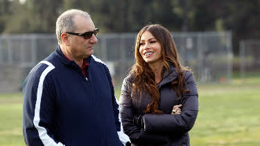 3:30 PM: Modern Family | E4 | 7/27 2026