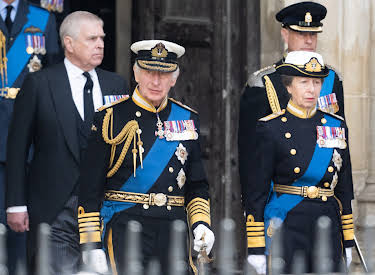 10:35: ZDFroyal: Royal Family - Englands königliche Geschwister | ZDFinfo | 5/10 2026