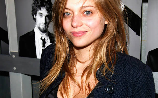 Lizzie Brochere