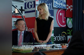 The Crazy Ones Season 1: 16 Inch Softball