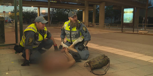 23:40: T-banen Stockholm (S6 E1) (S6) | MAX | 11/10 2025