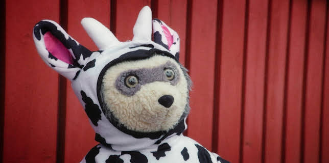 06:20: Brillebjørn på bondegården | NRK Super | 1/26 2026