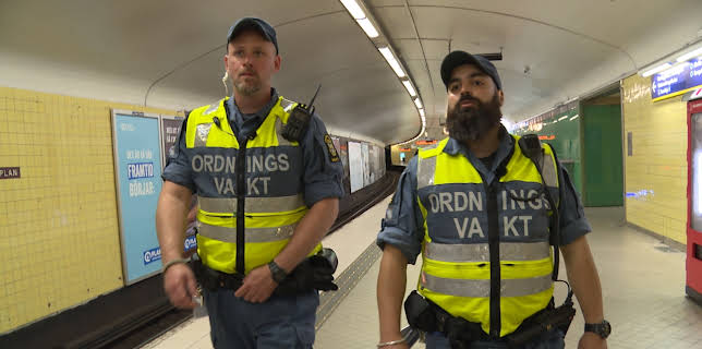 23:45: T-banen Stockholm (S6 E2) (S6) | MAX | 11/11 2025