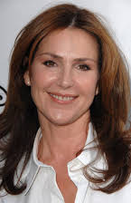 Peri Gilpin som 